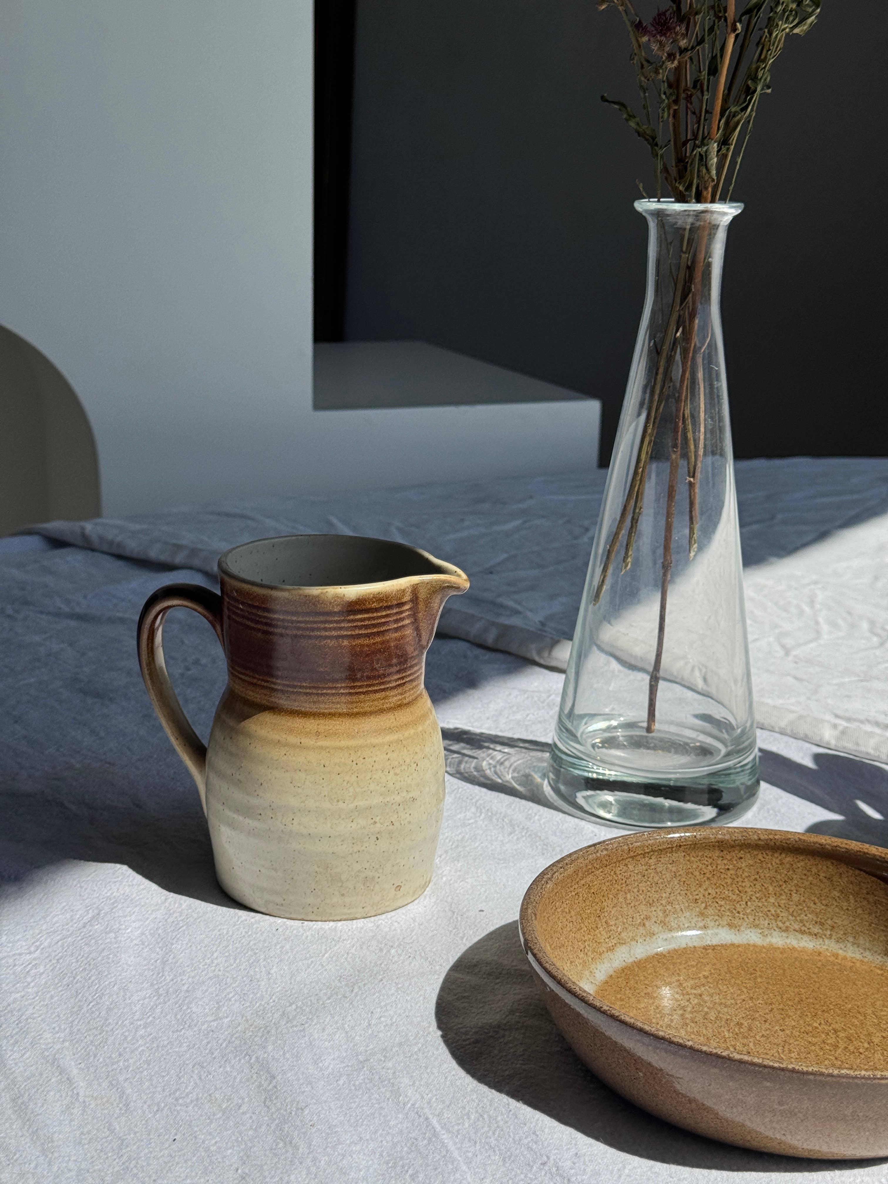 Beige Petite carafe en grès vintage marque Vieux Grès 50 cl en vente sur Faire12