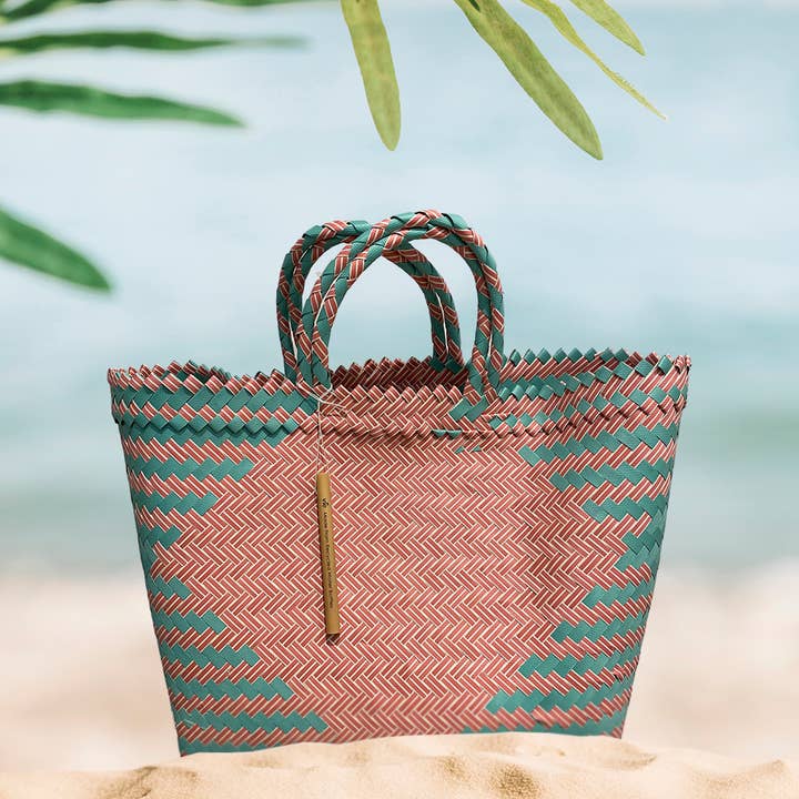 VIE - Wholesale Beach Bag - Recycled Plastic Woven Beach/Tote Bag, Large-Assorted Color