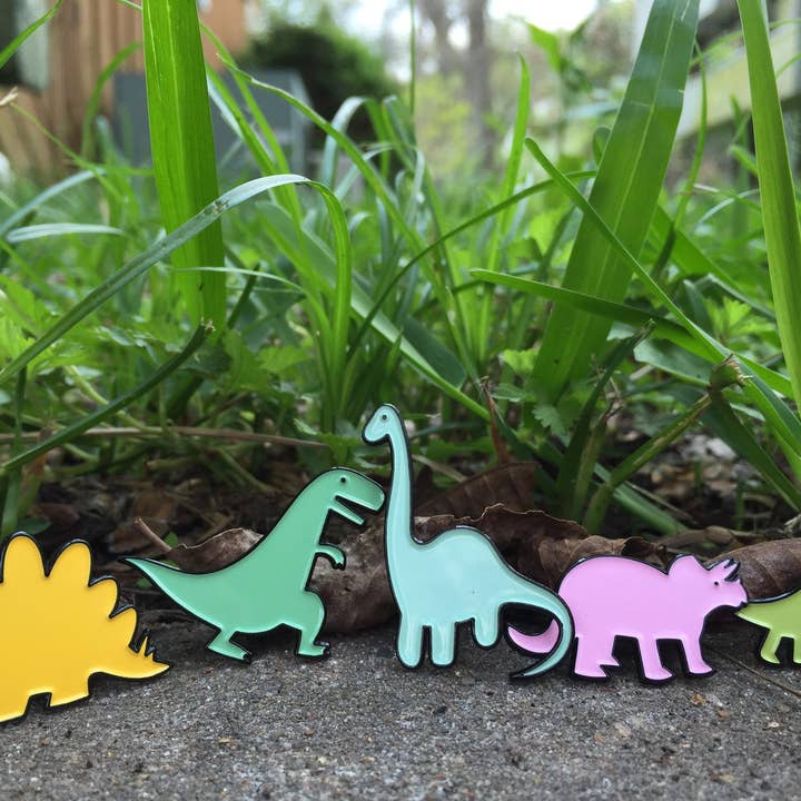 Épingle en émail Dinosaures Marshmallow pour la vente par Craft MFG