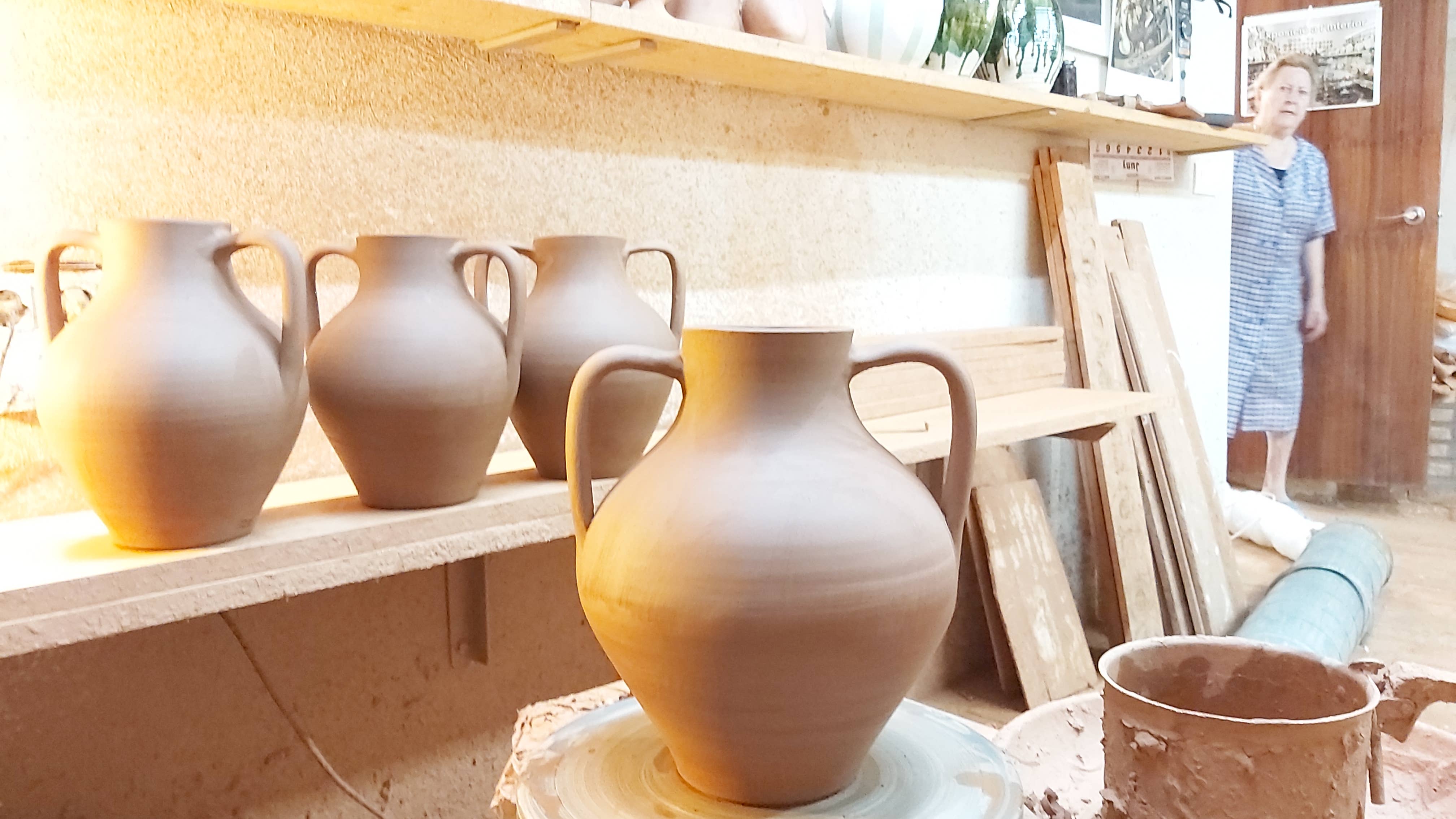 Cerámica Roca Caus - Wholesale Vase - White and terracotta vase.6