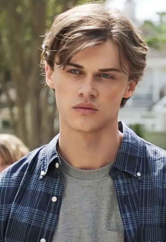 ElectraMakes - Venta al por mayor Llavero - Mujer - Llavero Meme Deslumbrante: Encanto de Bolsa Personalizable de Cultura Pop23