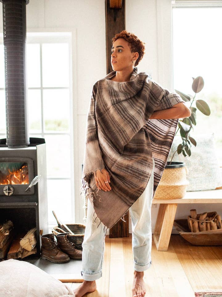 Hobo and Hatch - Wholesale Poncho - Women's - Poncho // Country Stripe