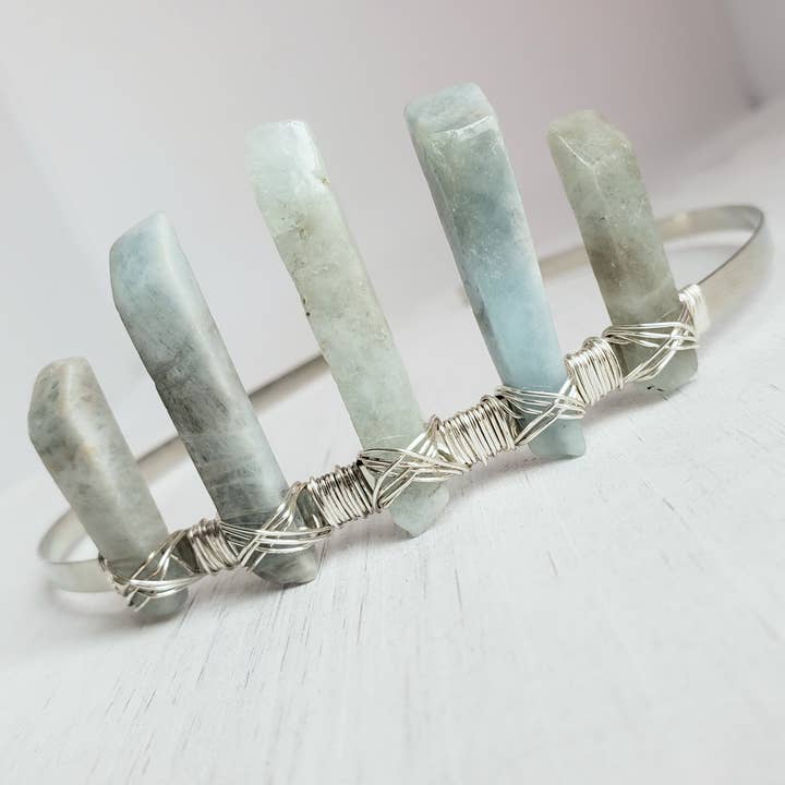 Diadème ou couronne en pierres précieuses - Aigue-marine pour la vente par Divine Dragon Designs
