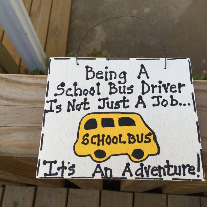 Ser motorista de autocarro escolar não é apenas um trabalho... É uma aventura! por atacado de Nannie and B's Crafts