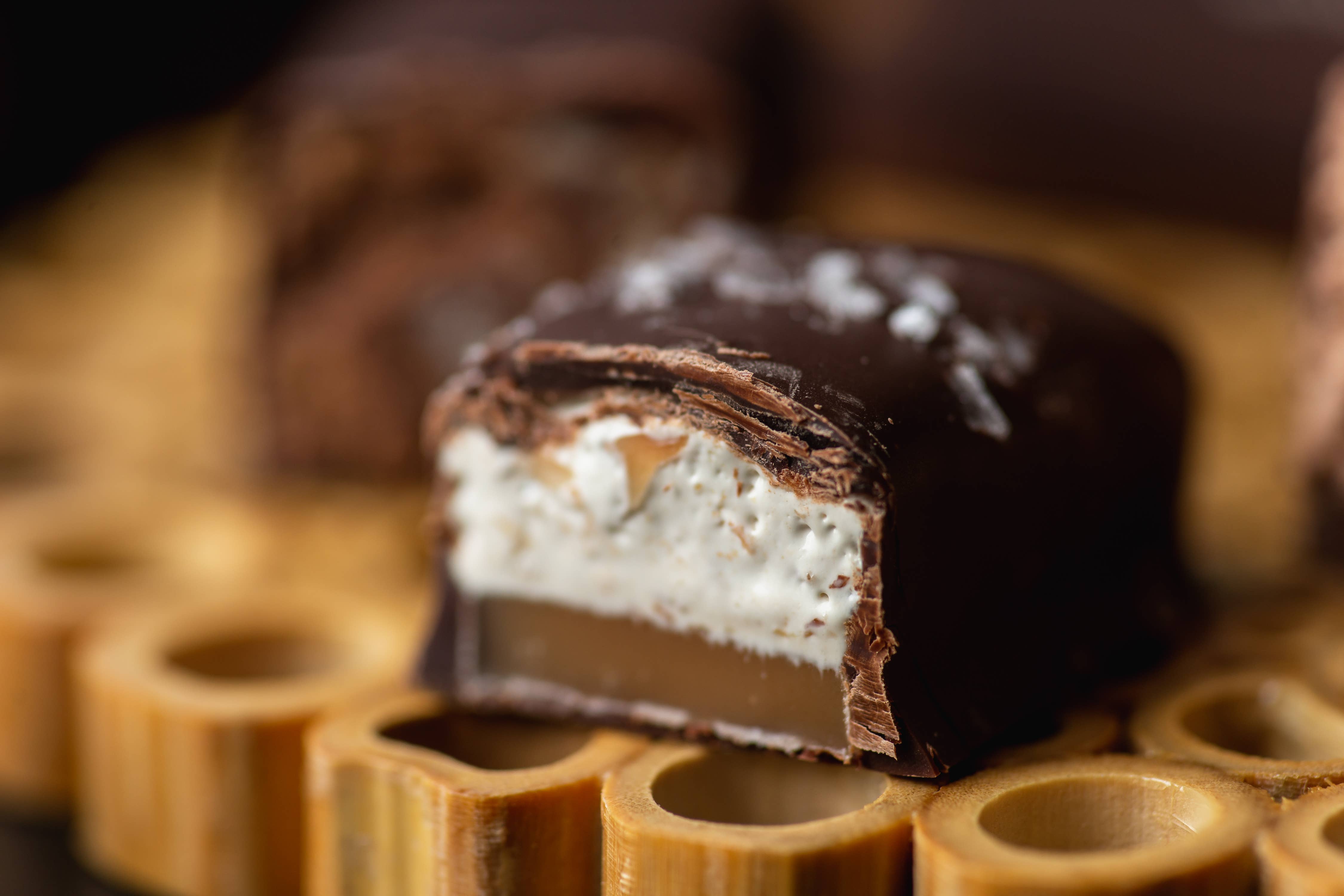 Bees & Beans - Wholesale Chocolate Bar - Honey Bar Jr.4