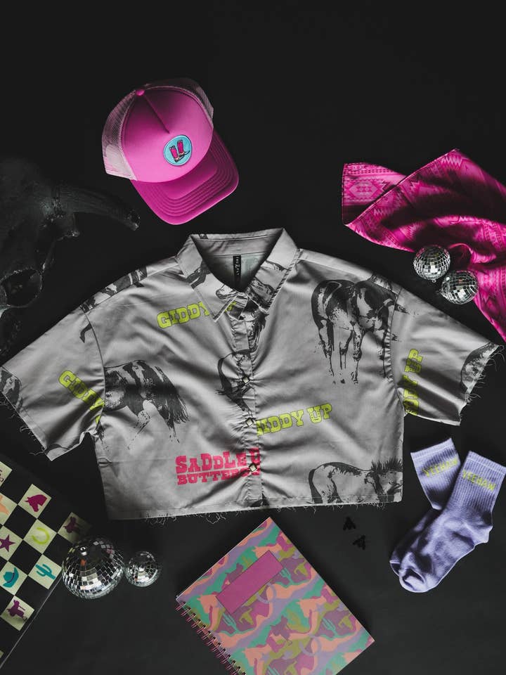 2 Fly Co - Wholesale Button Down Shirt - Women's - GIDDY UP CROP1