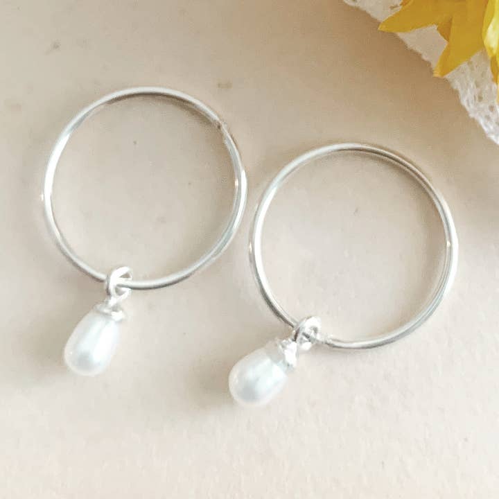 Créoles Dormeuses avec Goutte de Perle de Riz - Argent Sterling ou Or Jaune 14k Massif pour la vente par SarahAnaDesigns