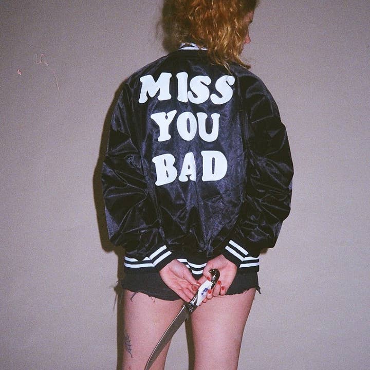 Stickybaby - Venta al por mayor Chaqueta bómber - Mujer - TE ECHO DE MENOS, MAL BOMBARDERO DE ESTADIO3