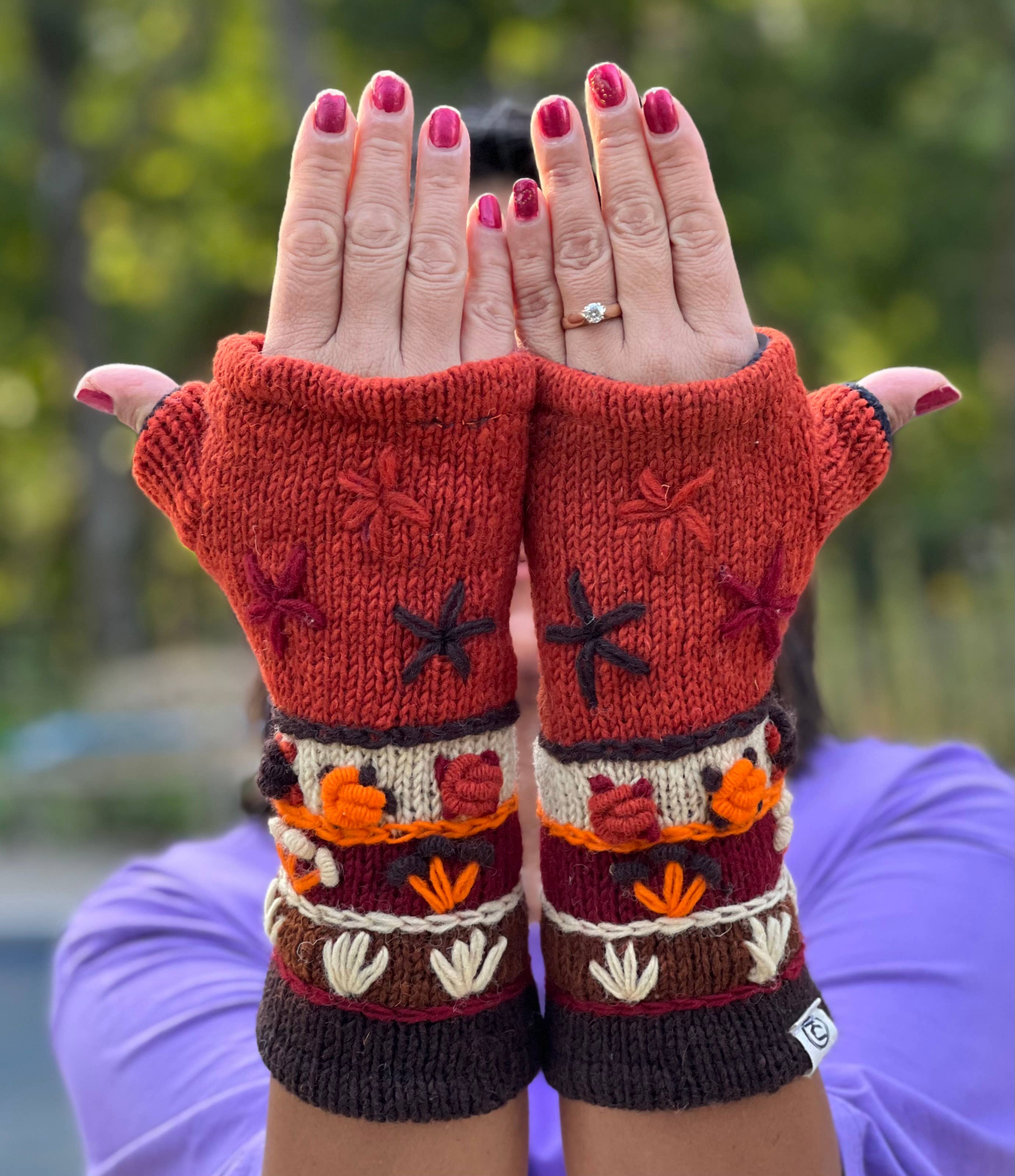 Lungta Imports – Engroshandel Handsker - Dame – Fingerløse, håndstrikkede uldhandsker med fleecefor - håndvarmer4