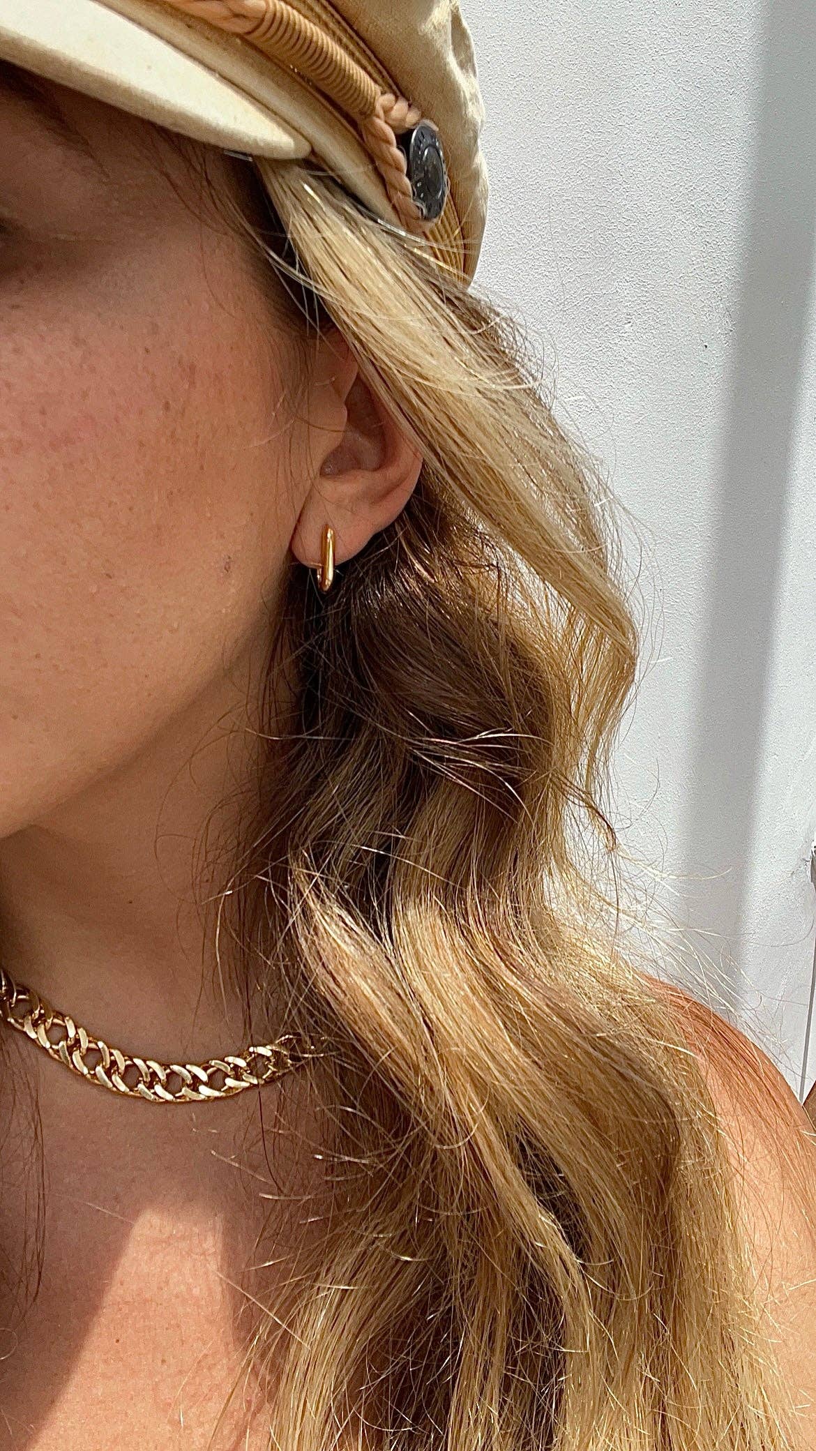 The Views & Co - Wholesale Jewelry Set - Oval Hoops Set9