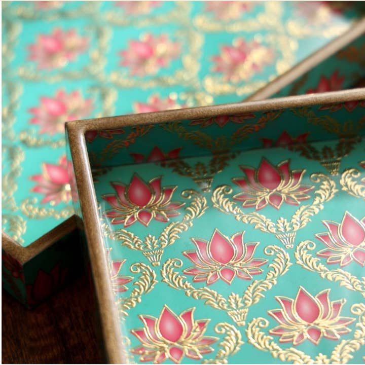 Magnifique Hearts - Wholesale Serving Tray - Set of 2: Designer Wooden Serving Tray 3D Gold Foil Details