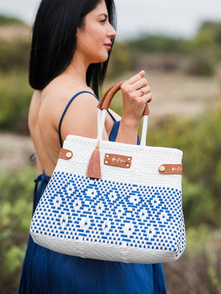 Sac Convertible Moins Polluant - Bleu Français pour la vente par MAVIS BY HERRERA