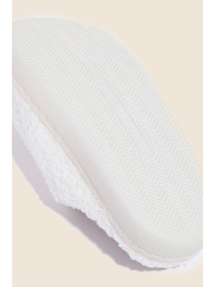 BWL Yin Yang Pattern Fuzzy Slippers for wholesale on Faire3