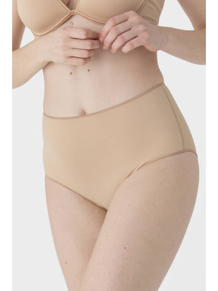 Maison Lejaby – Großhandel Unterwäsche – Damen – Maison Lejaby Unsichtbare weiße High-Waist-Höschen10