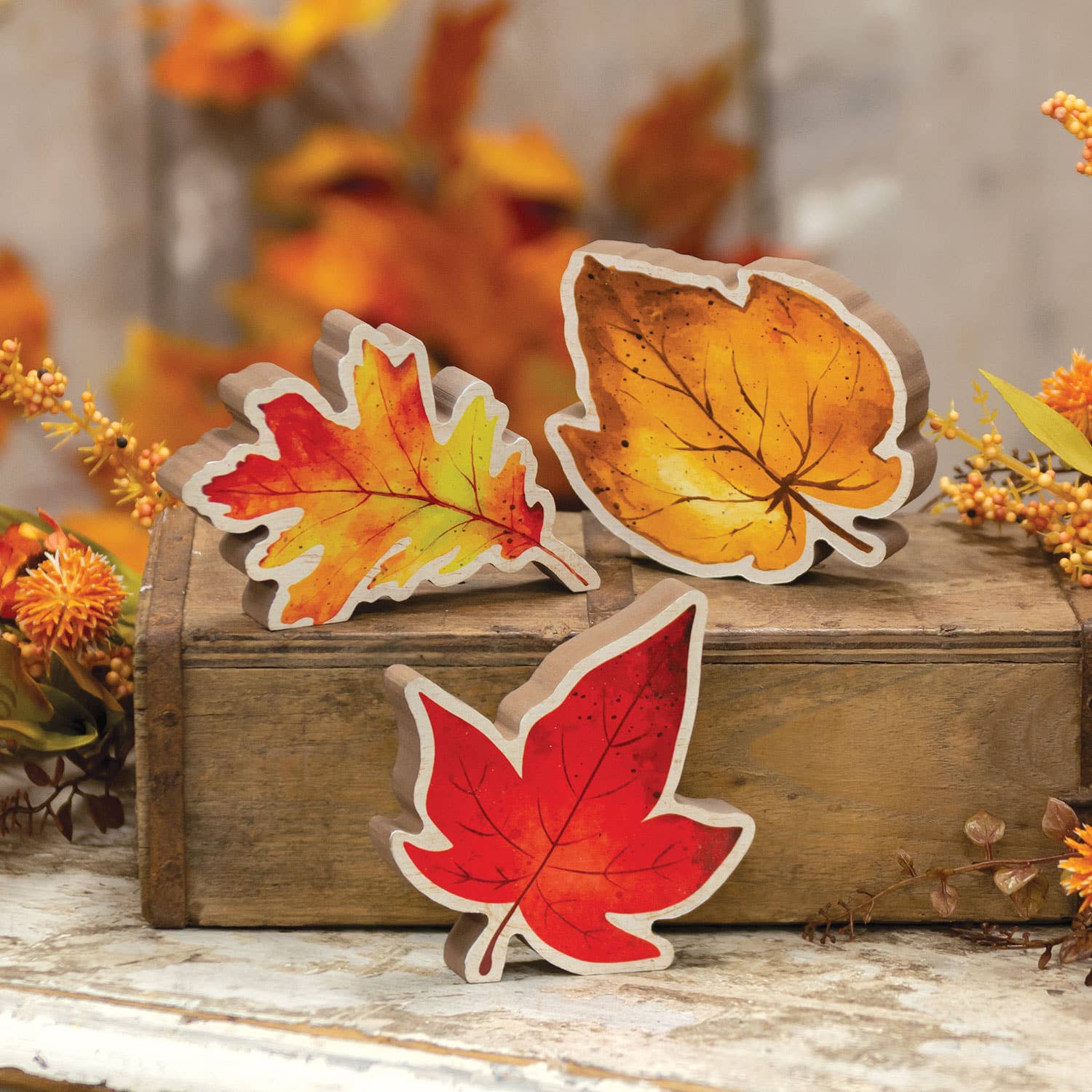 The Hearthside Collection - Wholesale Decorative Tabletop Object - Chunky Wood Fall Leaf Sitter, 3 Assorted1