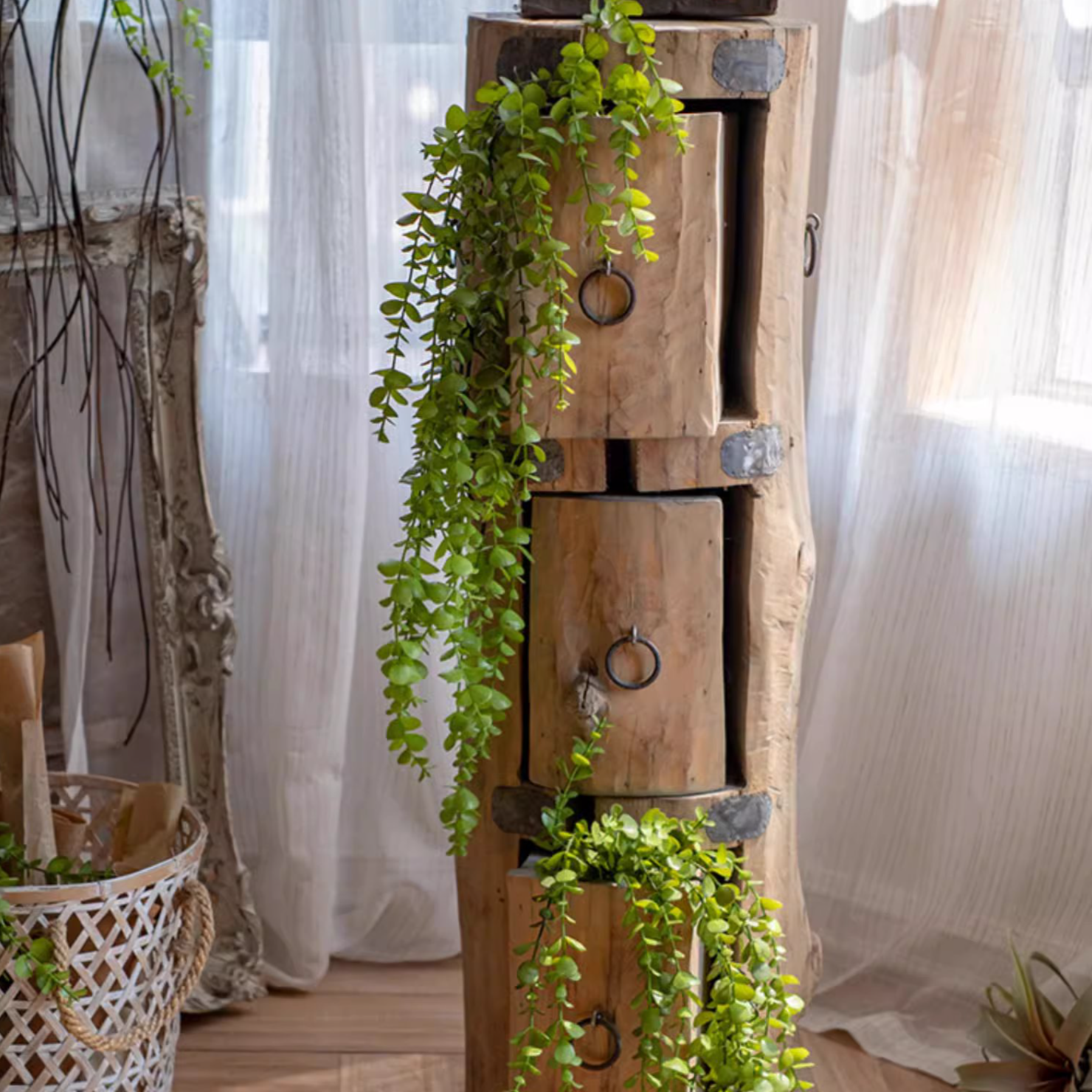 Rustic Reach - Wholesale Artificial Plant - Petite Foliage Weeping Fern Sprig3