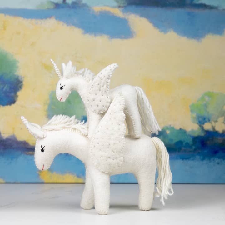 The Winding Road - Wholesale Decorative tabletop object - Toys - Unicorn - White - Large4