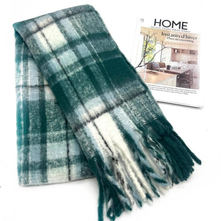 LINETA - Wholesale Scarf - Women's - HH-337 Ultra Soft Scarf with Large Fringe Check Pattern3