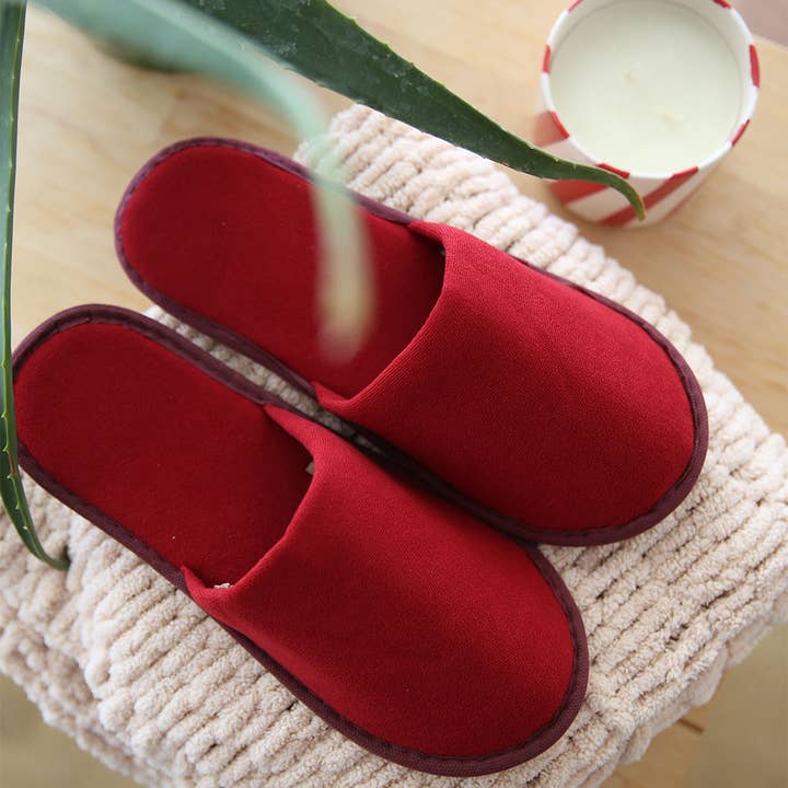Chochili Red/Burgundy 10 Pairs Fabric Packed Terry Cotton Disposable Hotel Slippers for Airbnb Spa Wedding Guests Adult Men Women Size 10-11, Red for wholesale by Supplyity