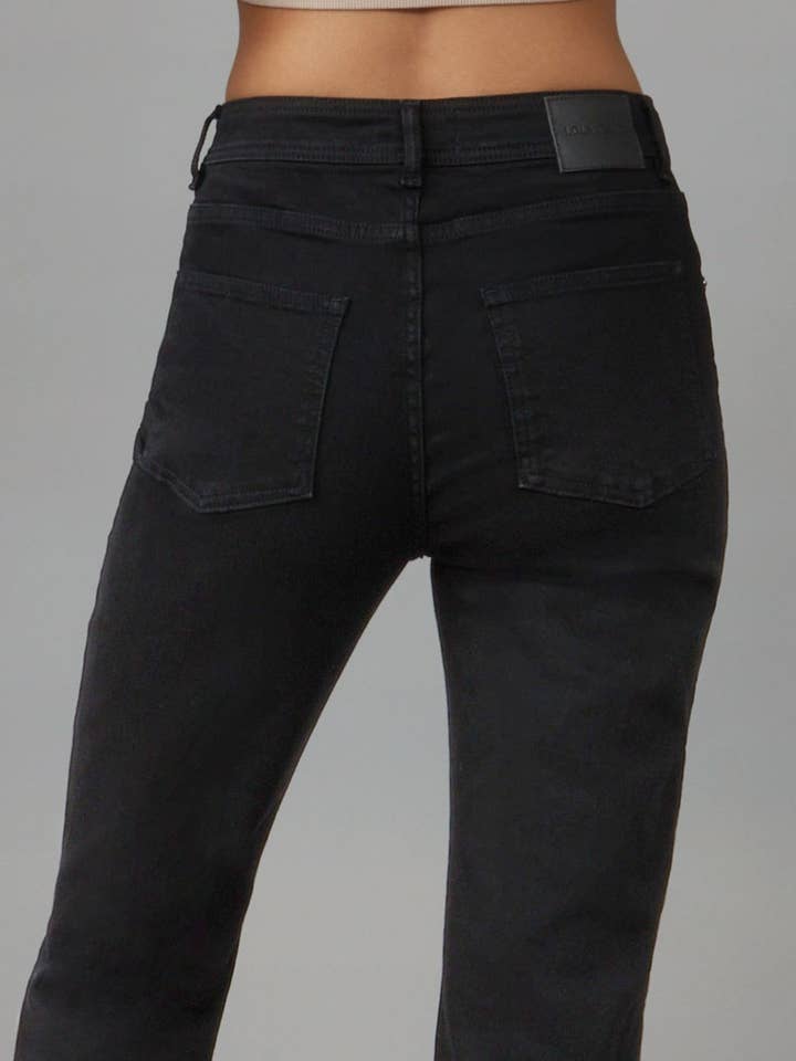 Black DENVER-BLK High Rise Straight Jeans 31" Inseam for wholesale on Faire2