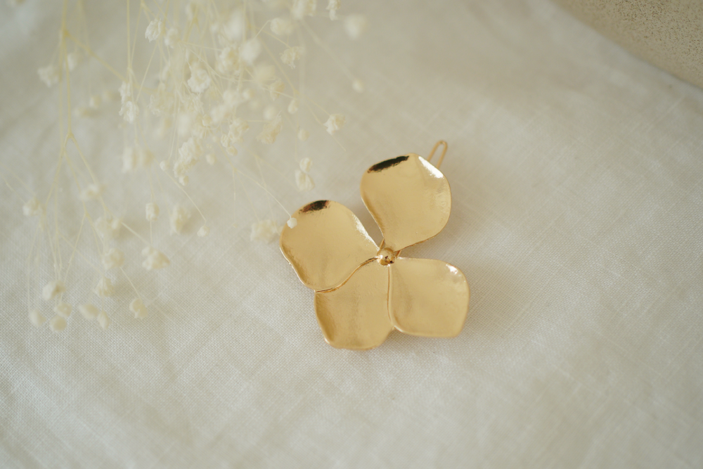 Bohomane - Wholesale Hair Clip - Women's - Julie Gold Minimalist Flower Hair Clip1