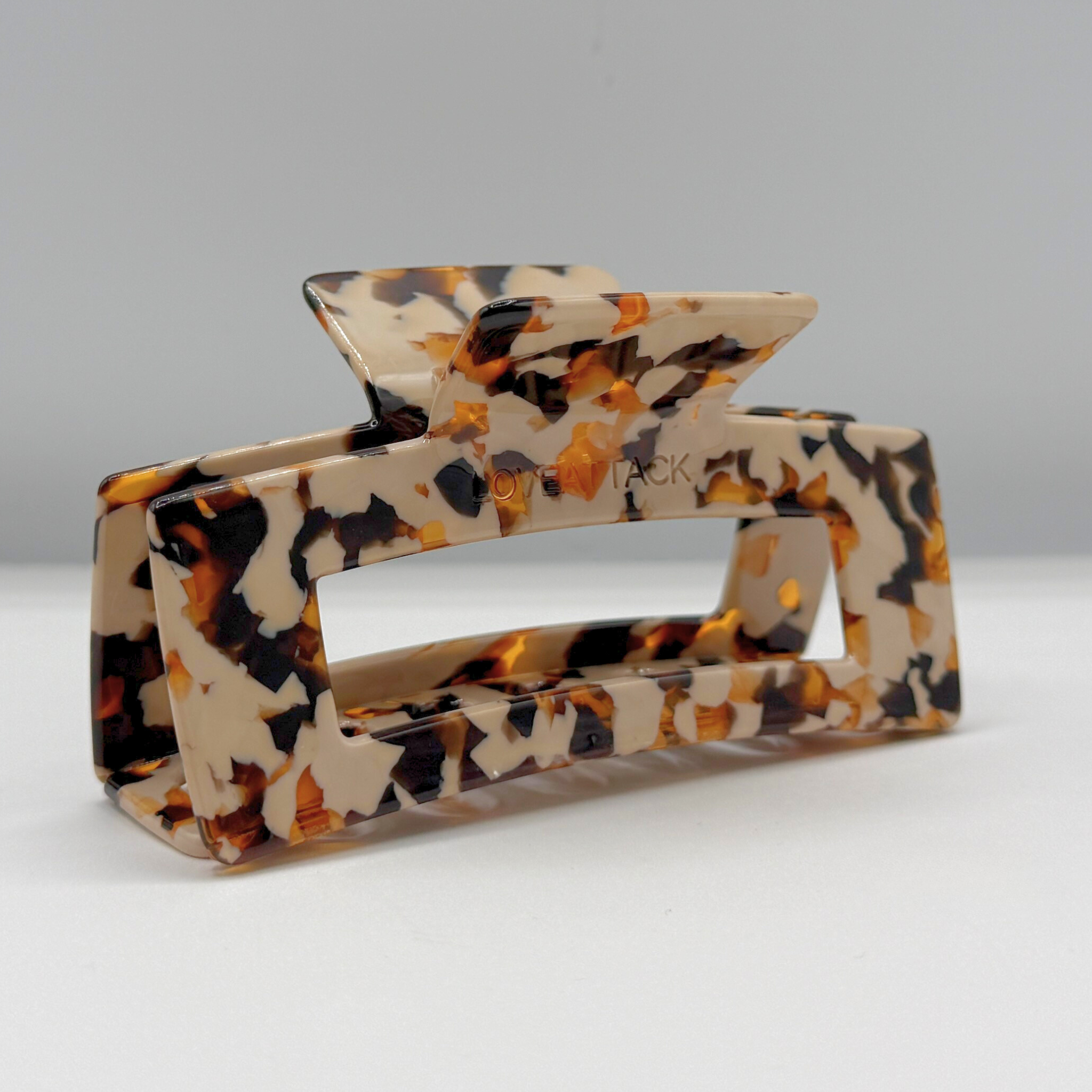 Love Attack - Wholesale Hair Clip - Women's - Aven Cellulose Acetate Hair Claw Clips55