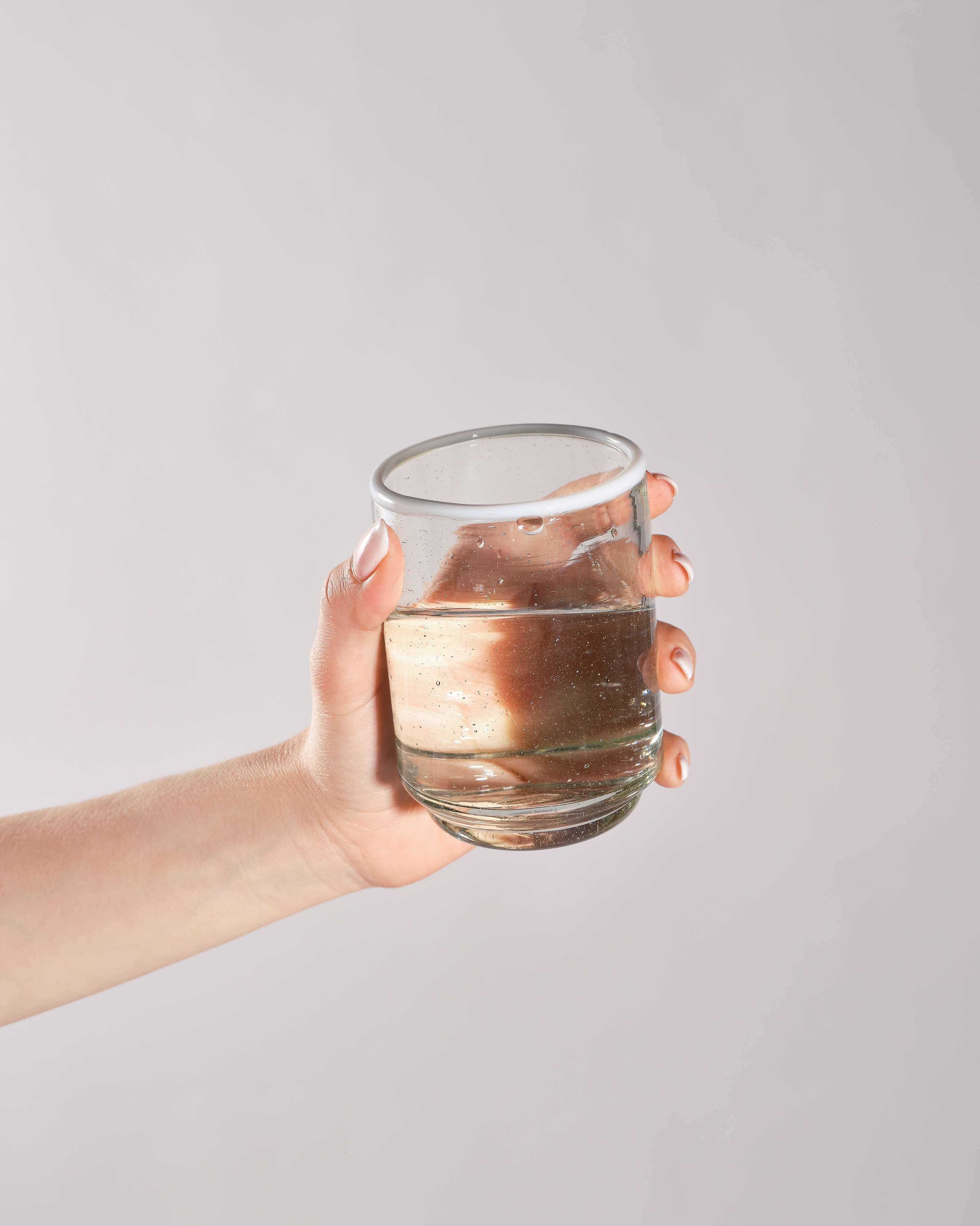 Sobremesa - Vendita all'ingrosso Bicchiere/tazza - Bicchiere impilabile medio White Rim, Vetreria1