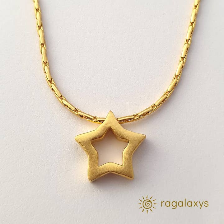 Collier Bellatrix Star - Chaîne en forme de serpent. Boîte à bijoux pour la vente par Ragalaxys