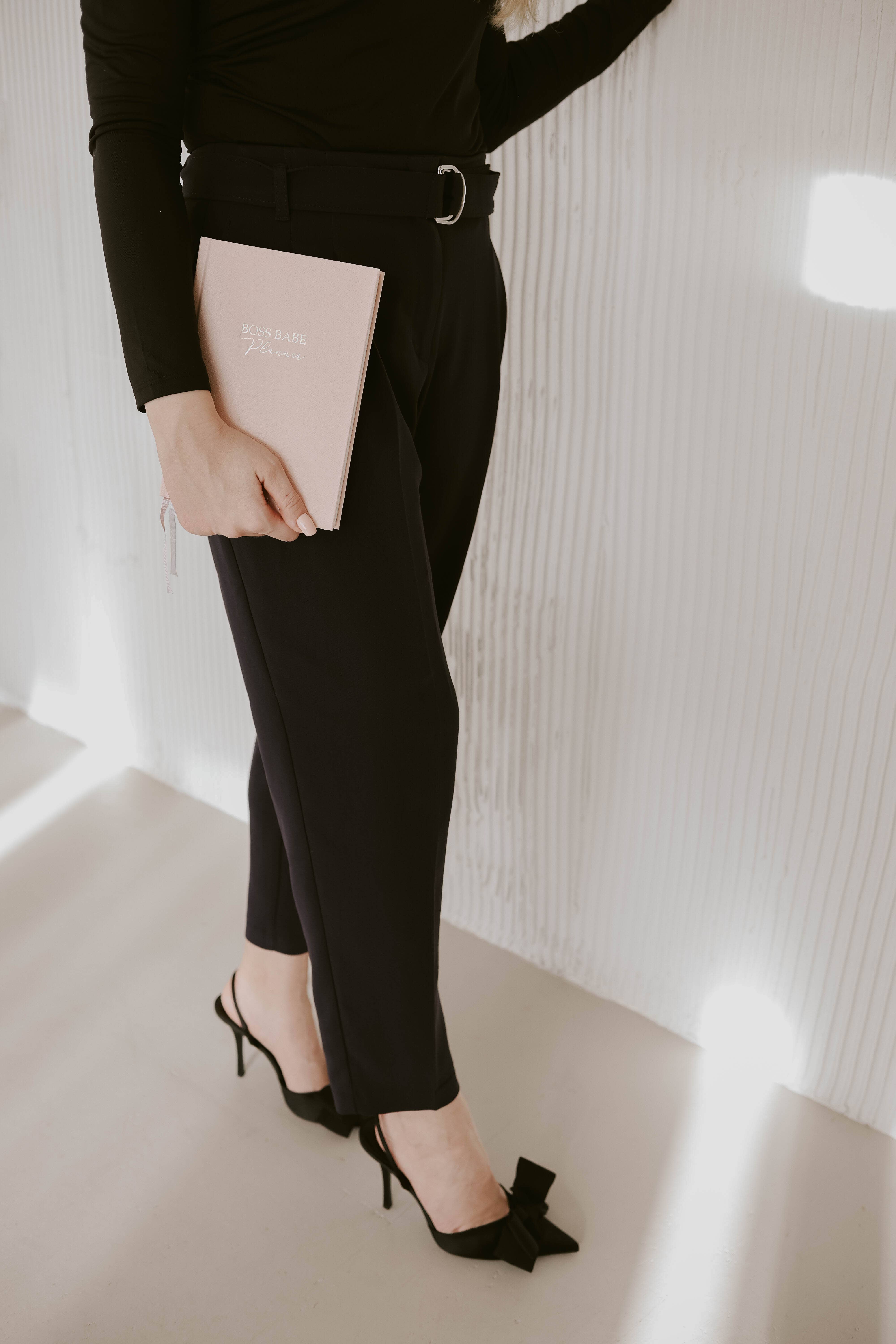 Pretty & Mindful - Wholesale Planner - Boss Babe Planner - Daily Planner for More Success - English11