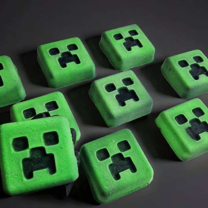 Creeper Bath Bomb for wholesale by Fizz Bomb Cosmetics