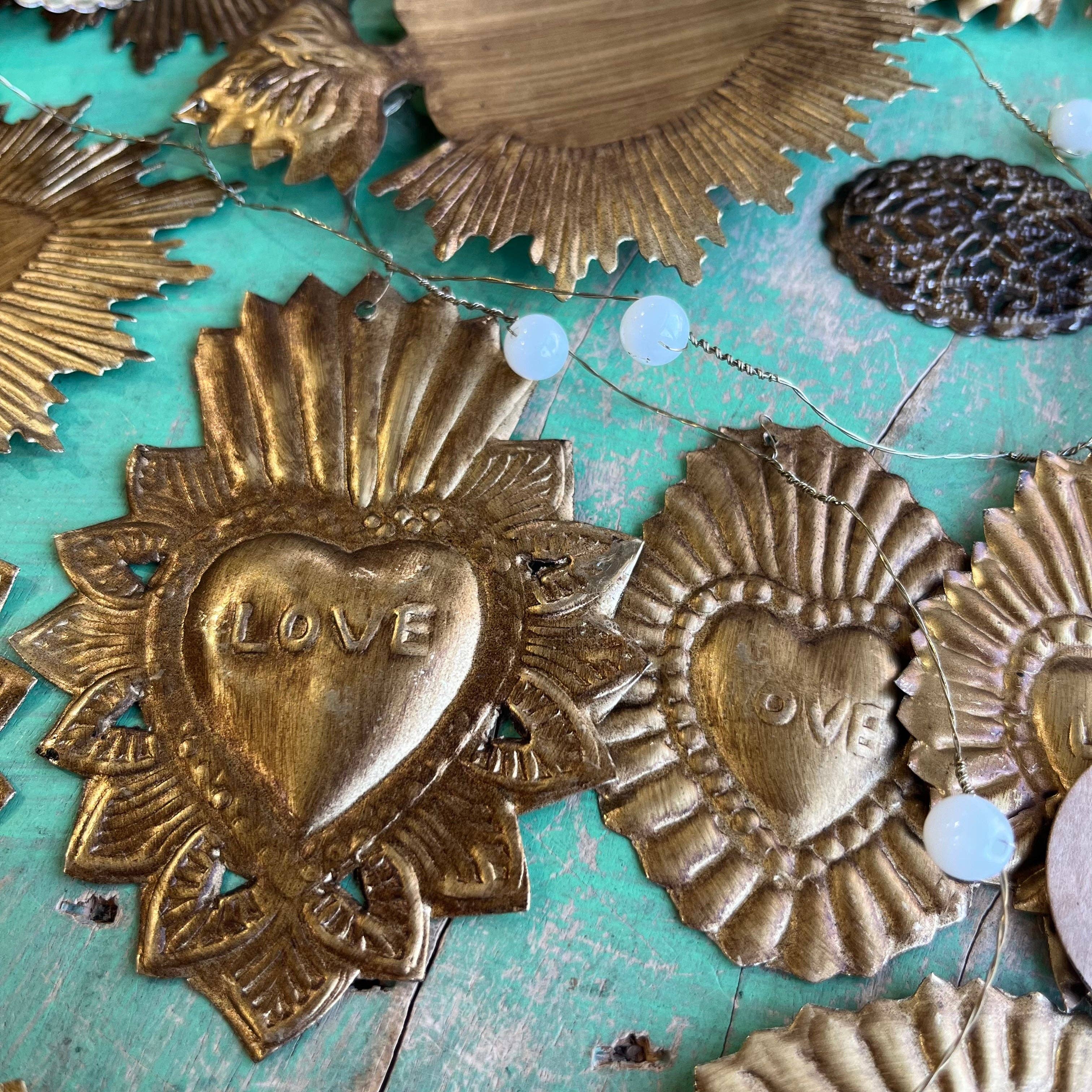 Love and Honor Jesus LLC - Wholesale Bunting/garland - Sacred Heart Garland2