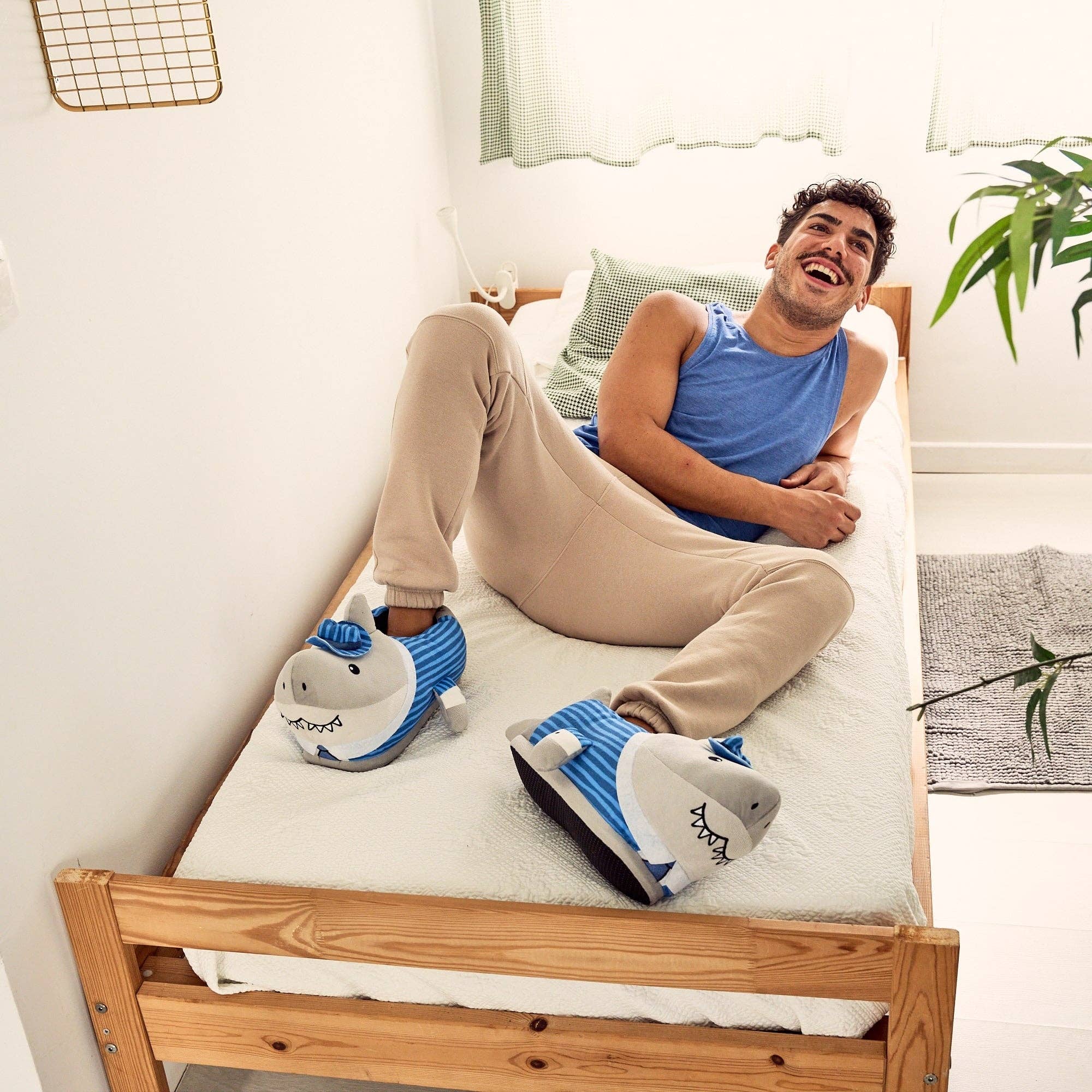 Coddies - Vente Chaussons – unisexe - Pantoufles Coddies Business Shark4