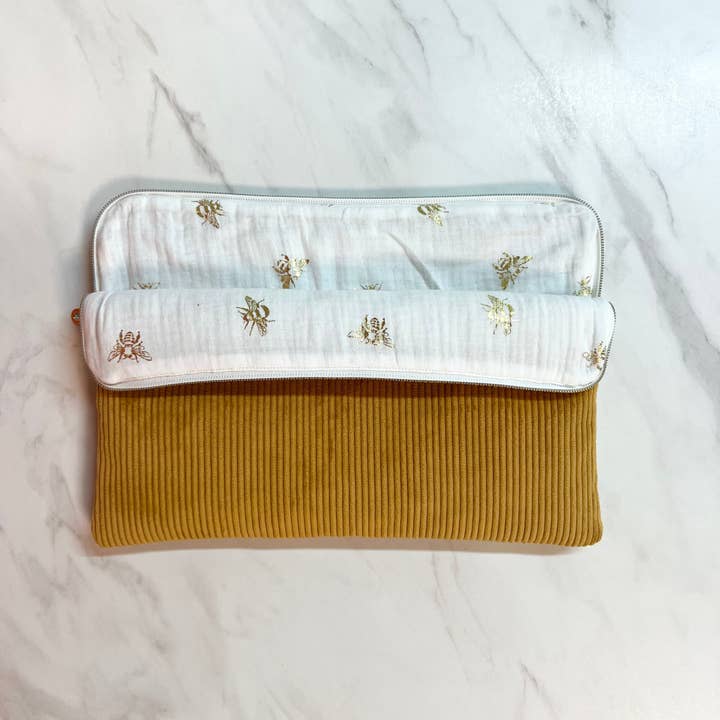 AMMA - Wholesale Laptop/Tablet Case - Women's - Corduroy laptop case - Mustard