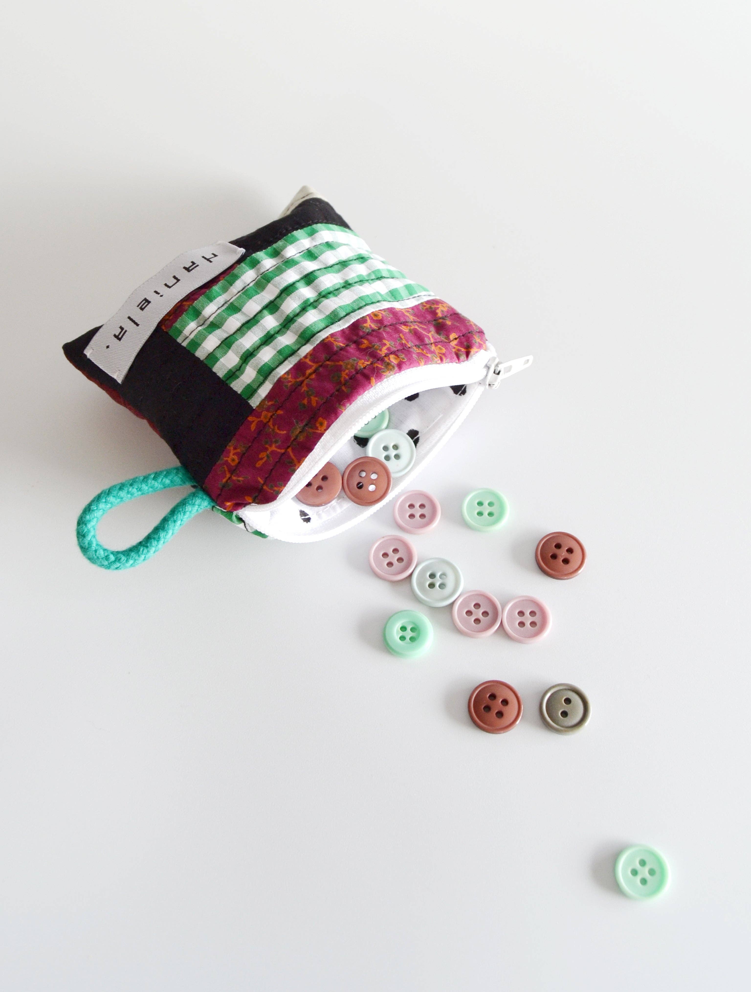 Daniela Ponto Final - Wholesale Pouch - Women's - MINI SUPER POWER POCKET- REF M031