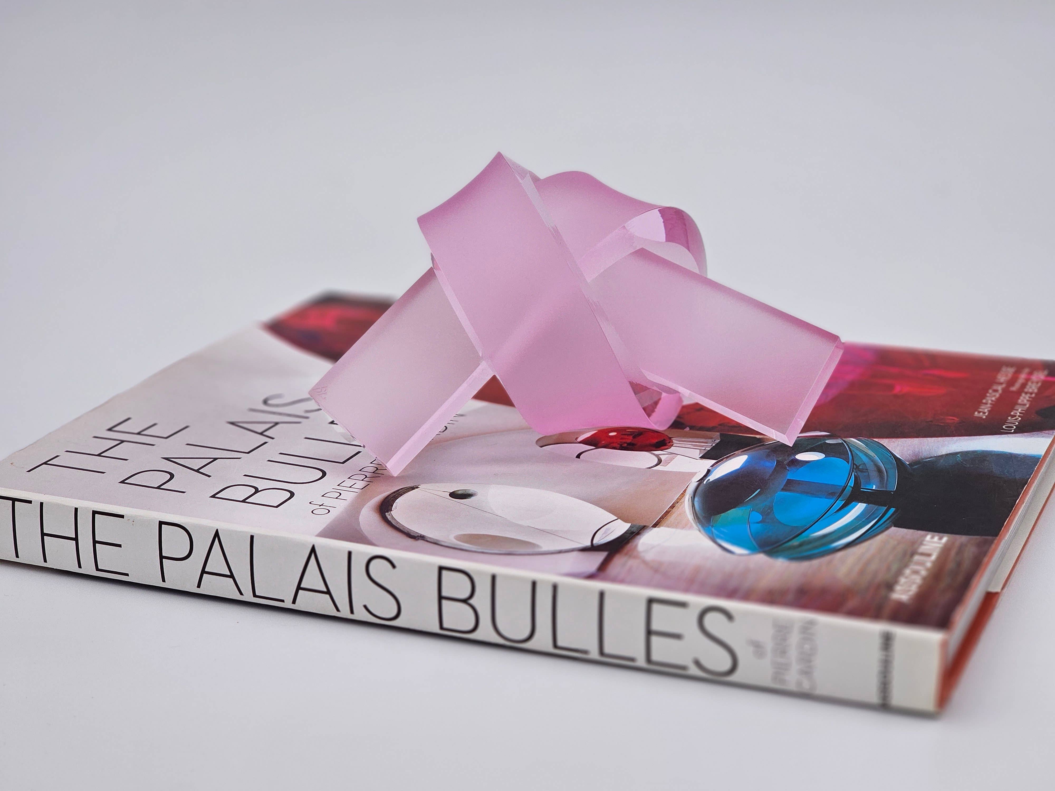 Somar Creations - Wholesale Decorative Tabletop Object - Acrylic Love Knot 1