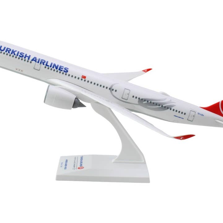 Daron Worldwide Trading - Wholesale Decorative Tabletop Object - SKYMARKS TURKISH A350-900 1/200 TC-LGJ3
