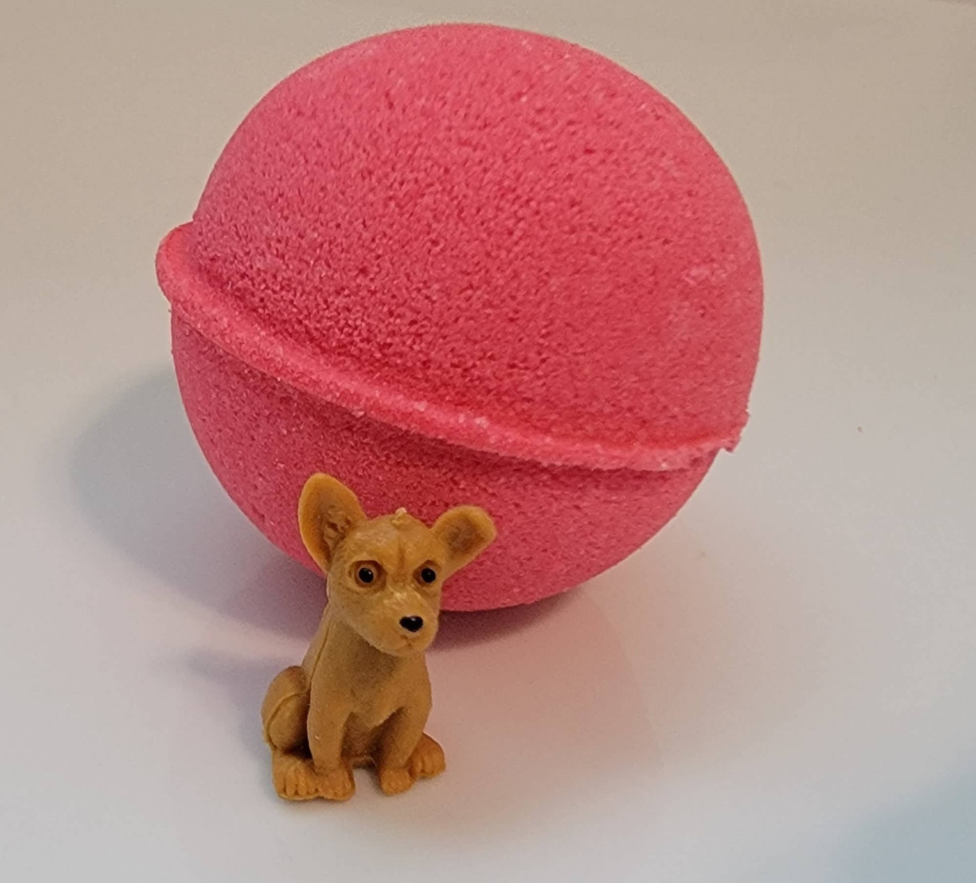 Fizz Bizz - Wholesale Bath Bomb/Fizz - Watermelon Scented Bath Bomb With Puppy Dog Toy Inside