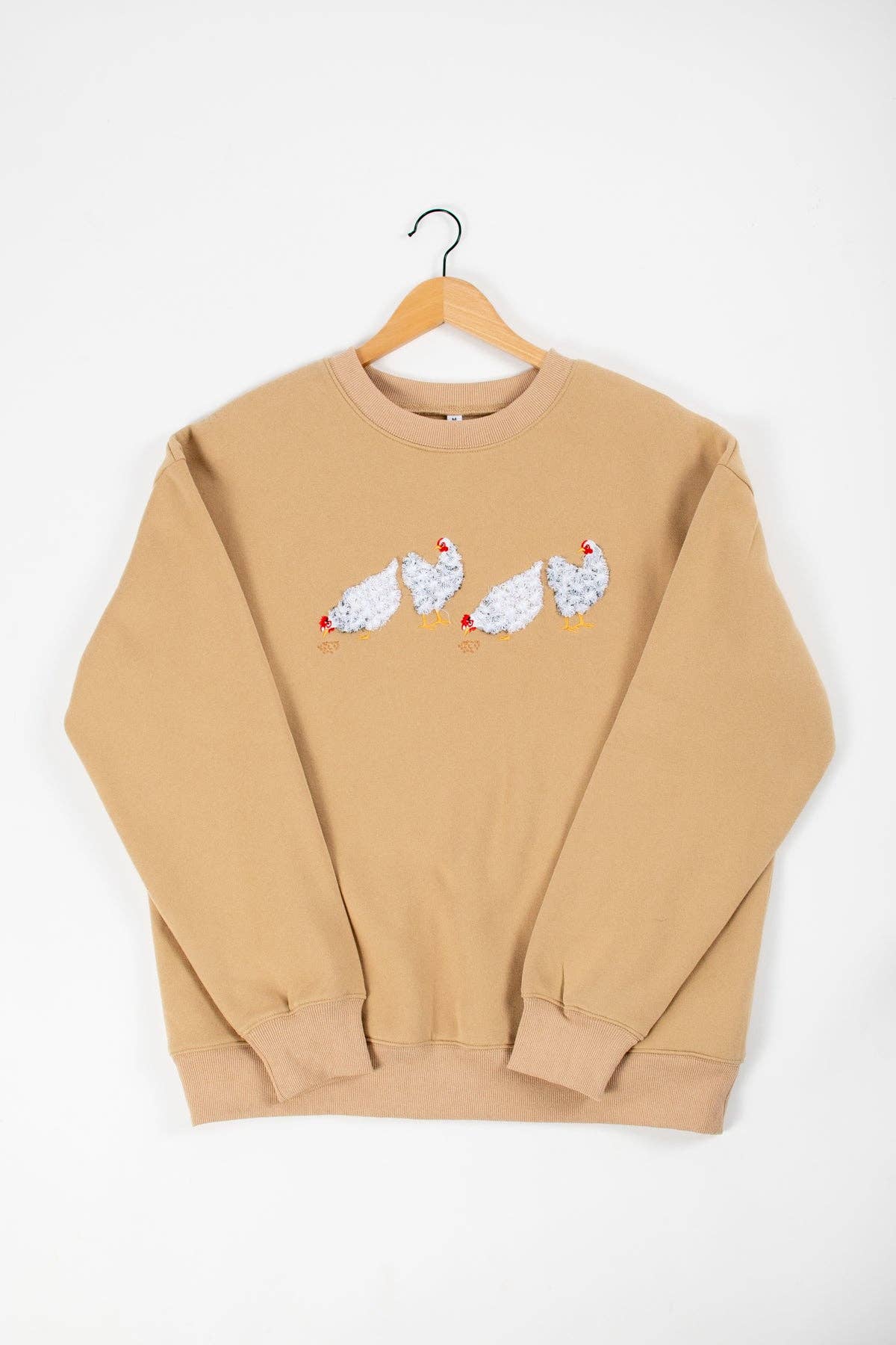 American Farm Company - Wholesale Sweatshirt - Women's - Fluffy White Chicken Tan Women's Soft Crewneck2