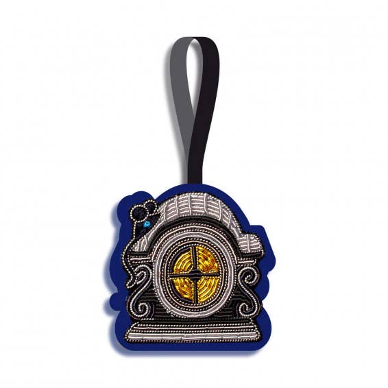 Machine embroidered Key ring - Bull's Eye Window for wholesale by Macon & Lesquoy