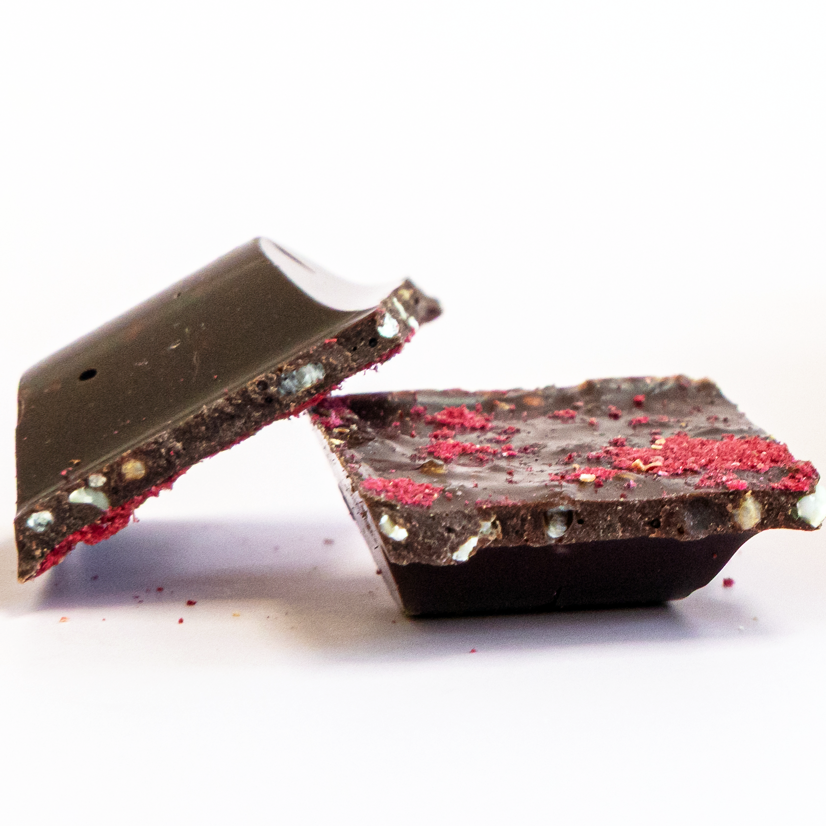 BELOVD chocolate - Wholesale Chocolate Bar - Raspberry Cocoalina vegan, dark Chocolate Bar2