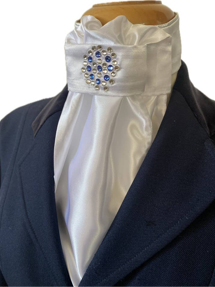 HHD Dressyr Euro Stock Slips 'Queen' med Swarovski-element för wholesale av Heavenly Horse Designs