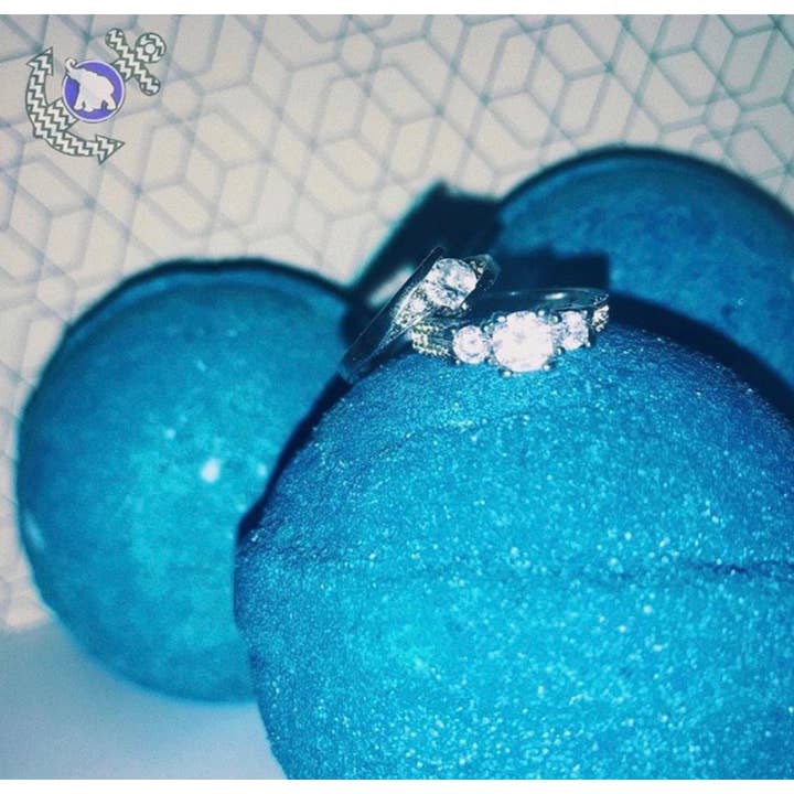 RING BLING Bath Bombs for wholesale by Ivory Anchors