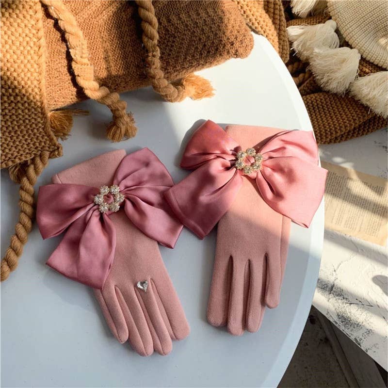 Purchase Wholesale satin gloves. Free Returns & Net 60 Terms on Faire