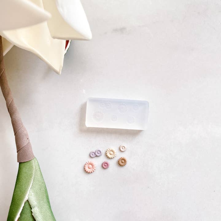 Tera Clay - Wholesale Craft Supplies - Micro Floral Mold 172