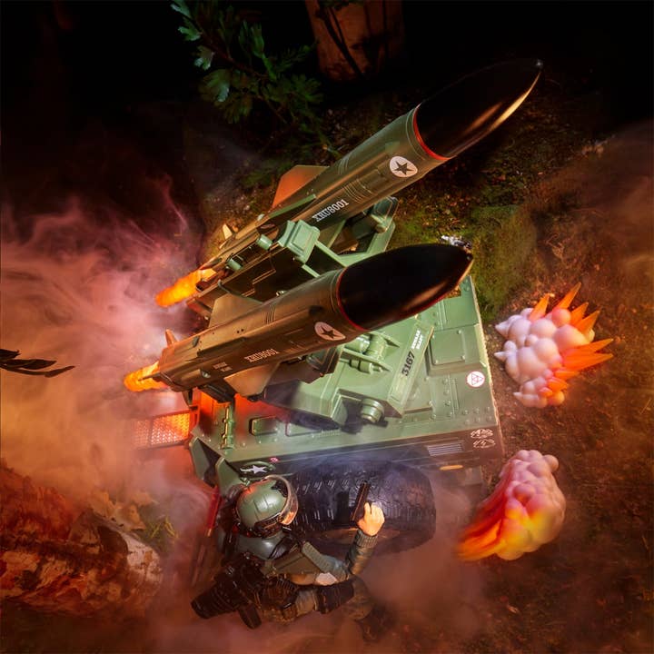 Entertainment Earth - Wholesale Figurine Toy - Kids - G.I. Joe Classified Series Hawk Figure & MMS Towable Vehicle12