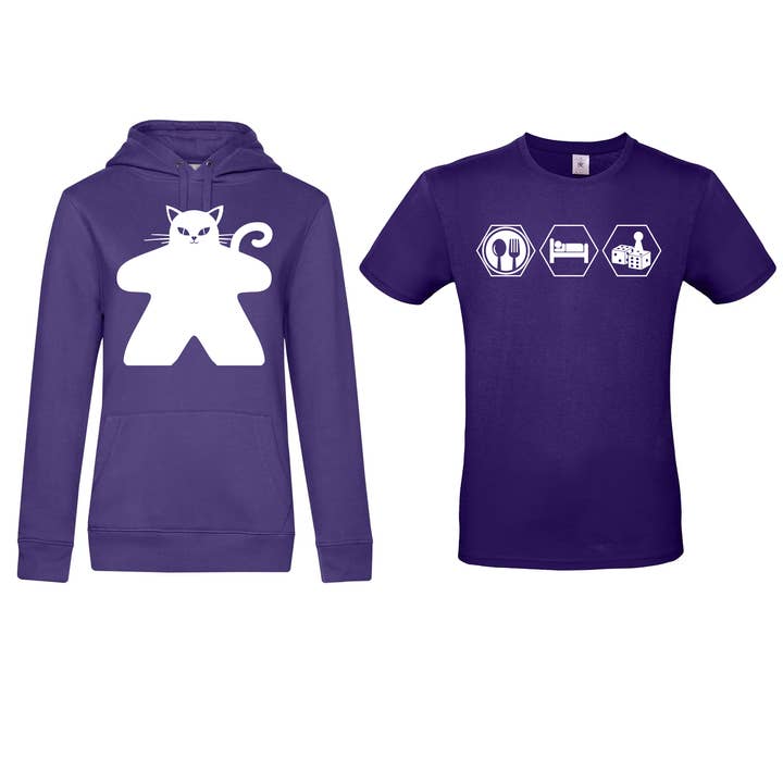 Felpa viola con cappuccio Cat Meeple e maglietta Eat, Sleep, Play per la vendita all'ingrosso da parte di Meeplings | Handmade in Berlin