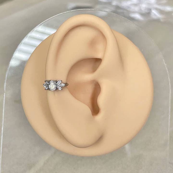 Elara Body Jewelry - Wholesale Single Earring - Silver Conch Piercing (16G | 8mm or 10mm | Titanium | Silver or Gold)4