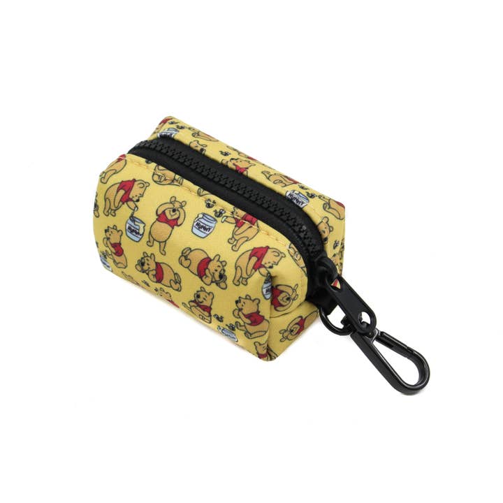 Pablo & Co. Boutique – distribuidor de saco de cocó de cão por atacado – Winnie the Pooh & Bee's: Porta-saco de cocó1