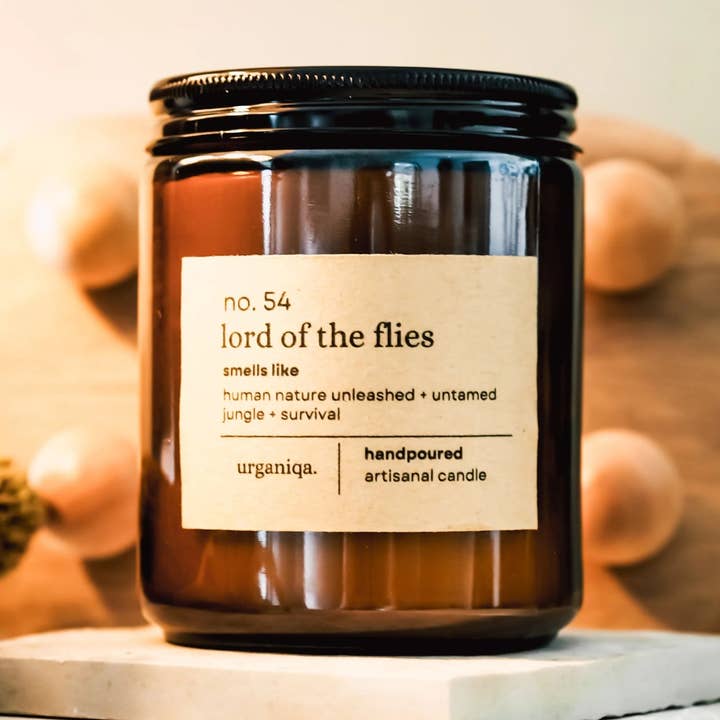 Urganiqa - Vendita all'ingrosso Candela in vasetto - Candela Profumata Ispirata alla Letteratura di "Il Signore delle Mosche"0