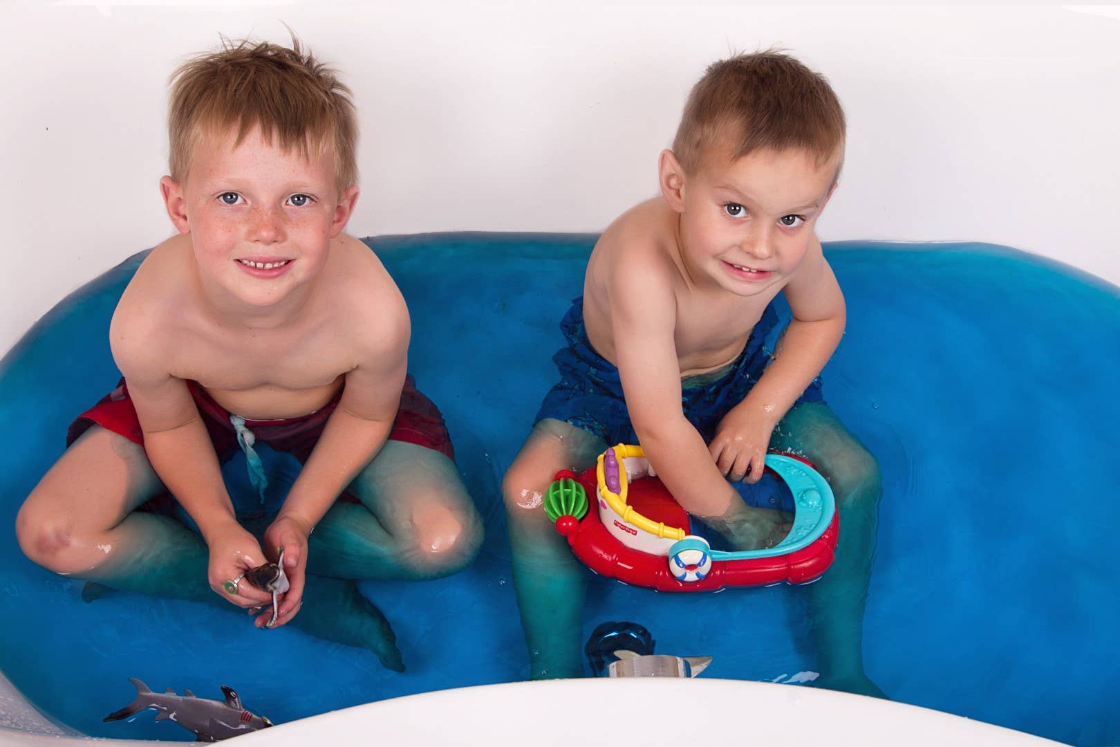 Afri-Imports - Wholesale Bath Bomb/Fizz - FiZZleS - 3 Pack Colourful Bath Magic for Kids (2 options)7